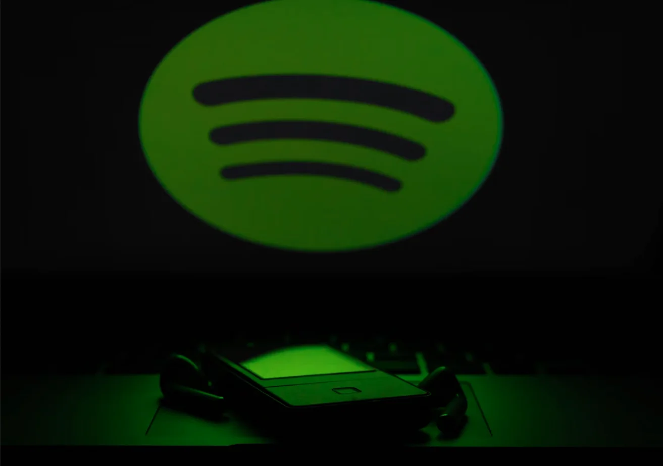 How to fix Spotify keeps pausing