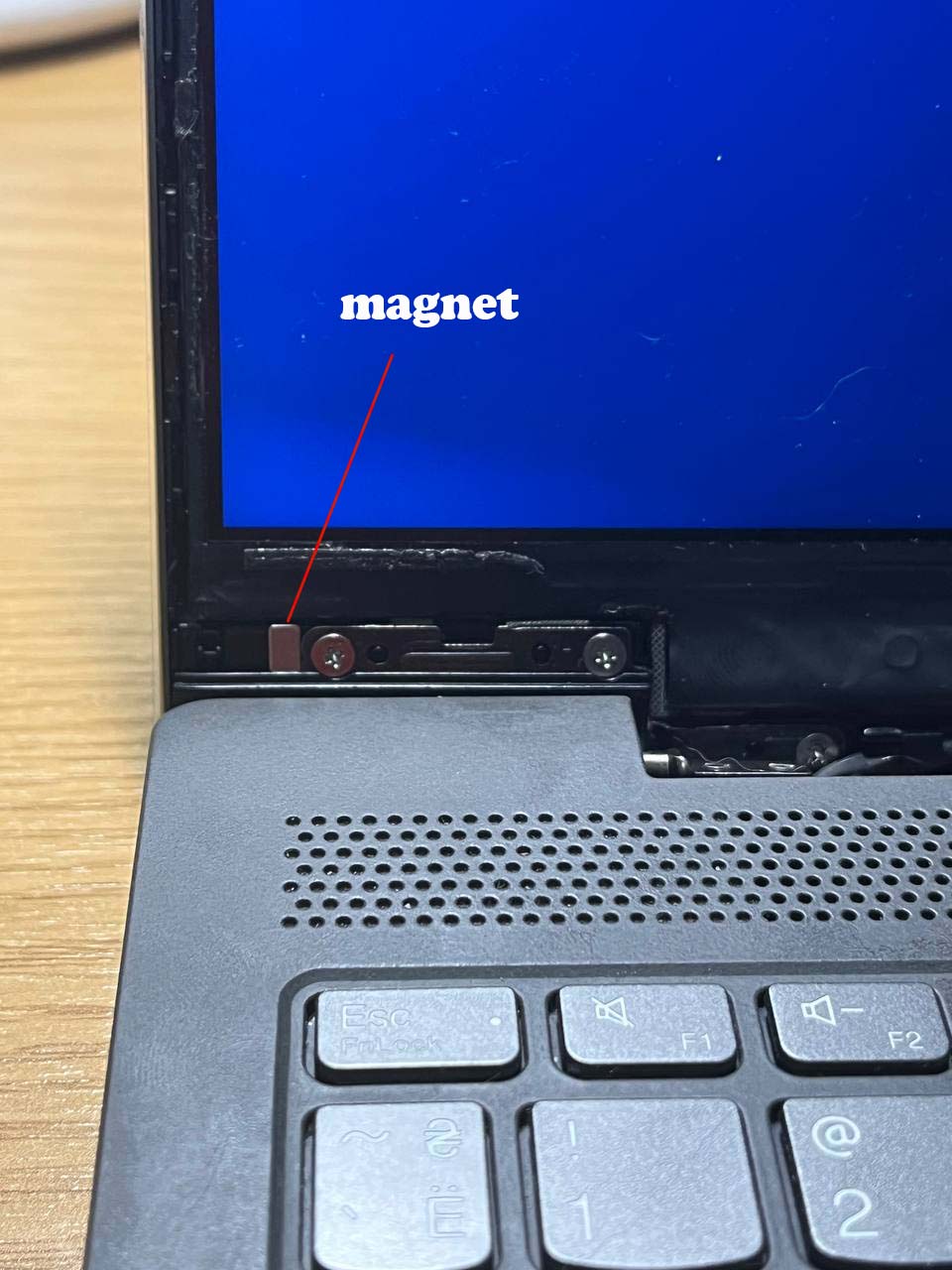 Replacing the laptop cover, by Lenovo IdeaPad 5 example TabTV